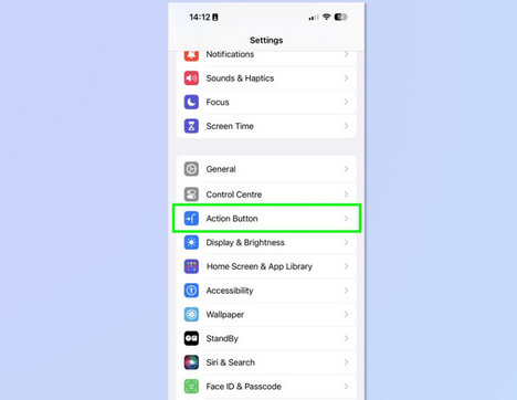 西华apple维修支持如何使用iPhone15Action按钮设置翻译